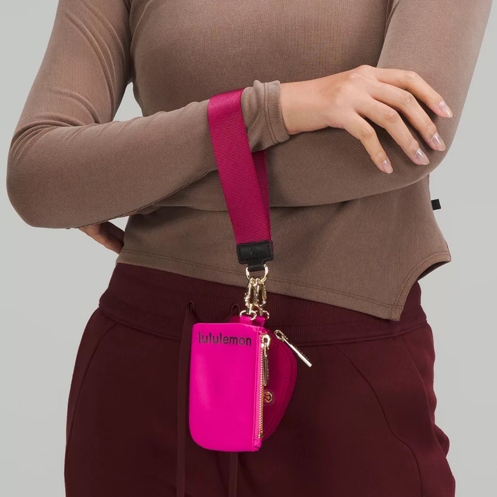 Lululemon Dual Pouch Wristlet Sonic Pink/Pomegranate/Black